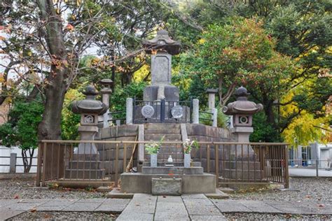 夢見 墳墓|周公解夢/墳墓